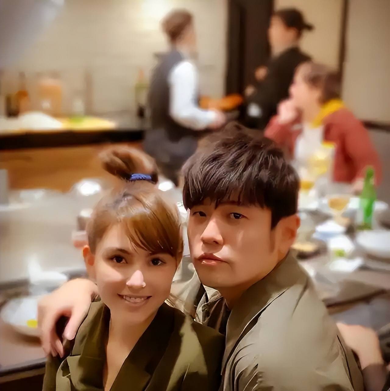 星全网羡慕每一对夫妻都是神仙眷侣！九游会j9登录娶粉丝当老婆的5位男